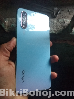 Vivo s1